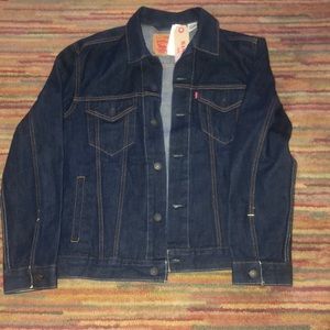 Levi’s denim jacket NWT Sz medium